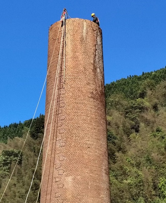 匠心筑安全:眉山煙囪拆除公司的卓越之旅